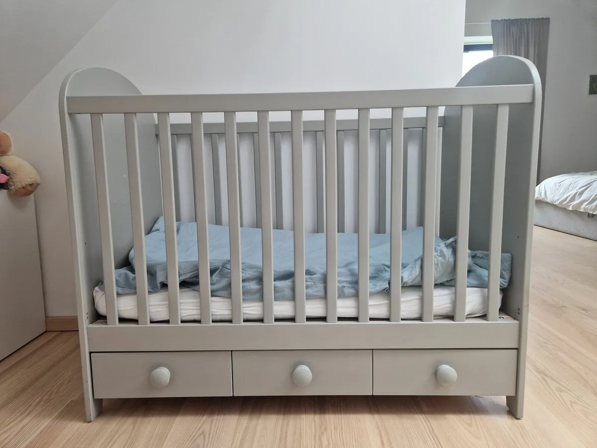 Ikea Gonatt cot bed with Mattress 120x60cm