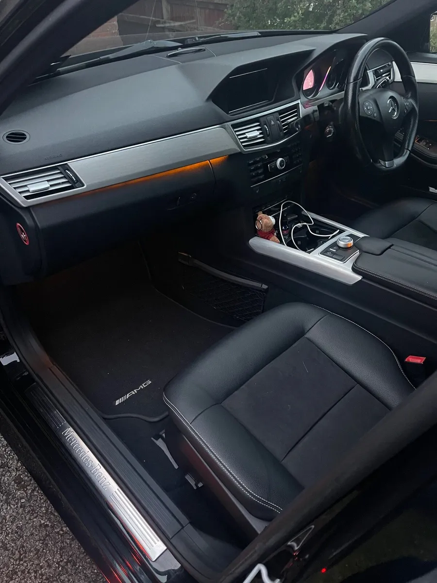 NEW NST Mercedes E350 3.0 Diesel - Image 4