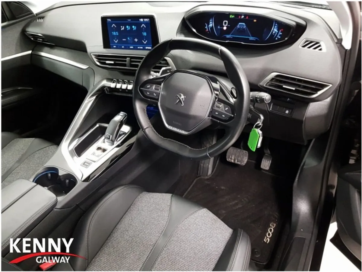 Peugeot 5008 Allure 1.5 Blue HDI 130 4 Automatic - Image 2