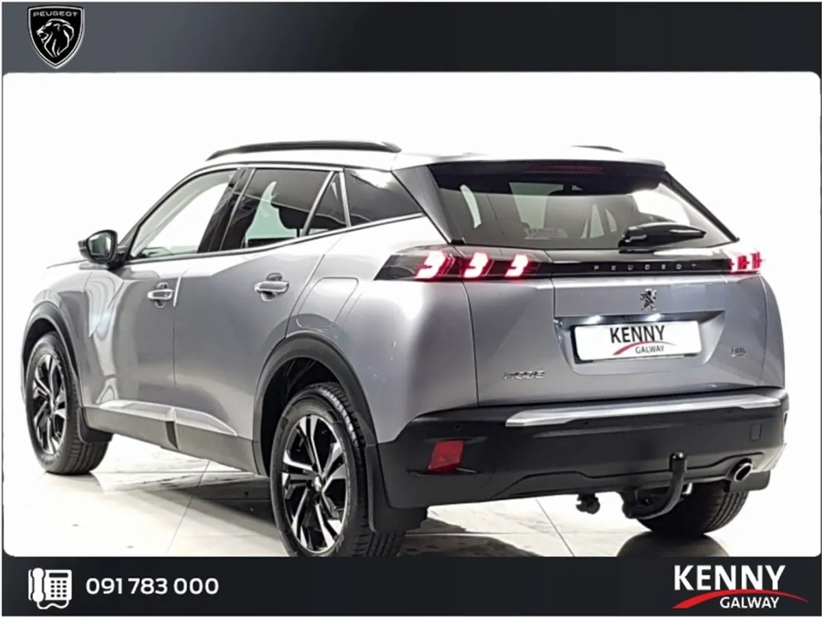 Peugeot 2008 Allure 1.5 Blue HDI 110 4 Pack - Image 3