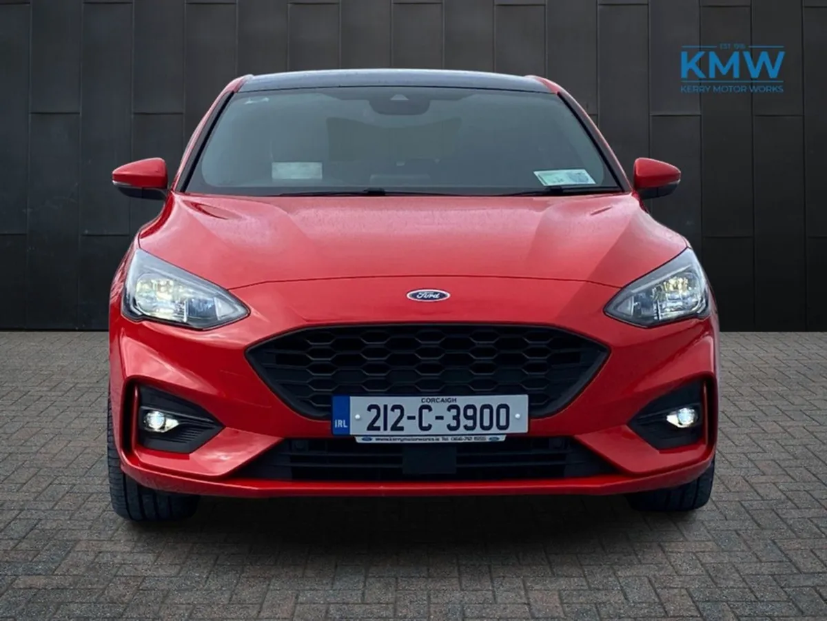 Ford Focus 1.5 Tdci ST Line ..panroof  18  Wheels - Image 4