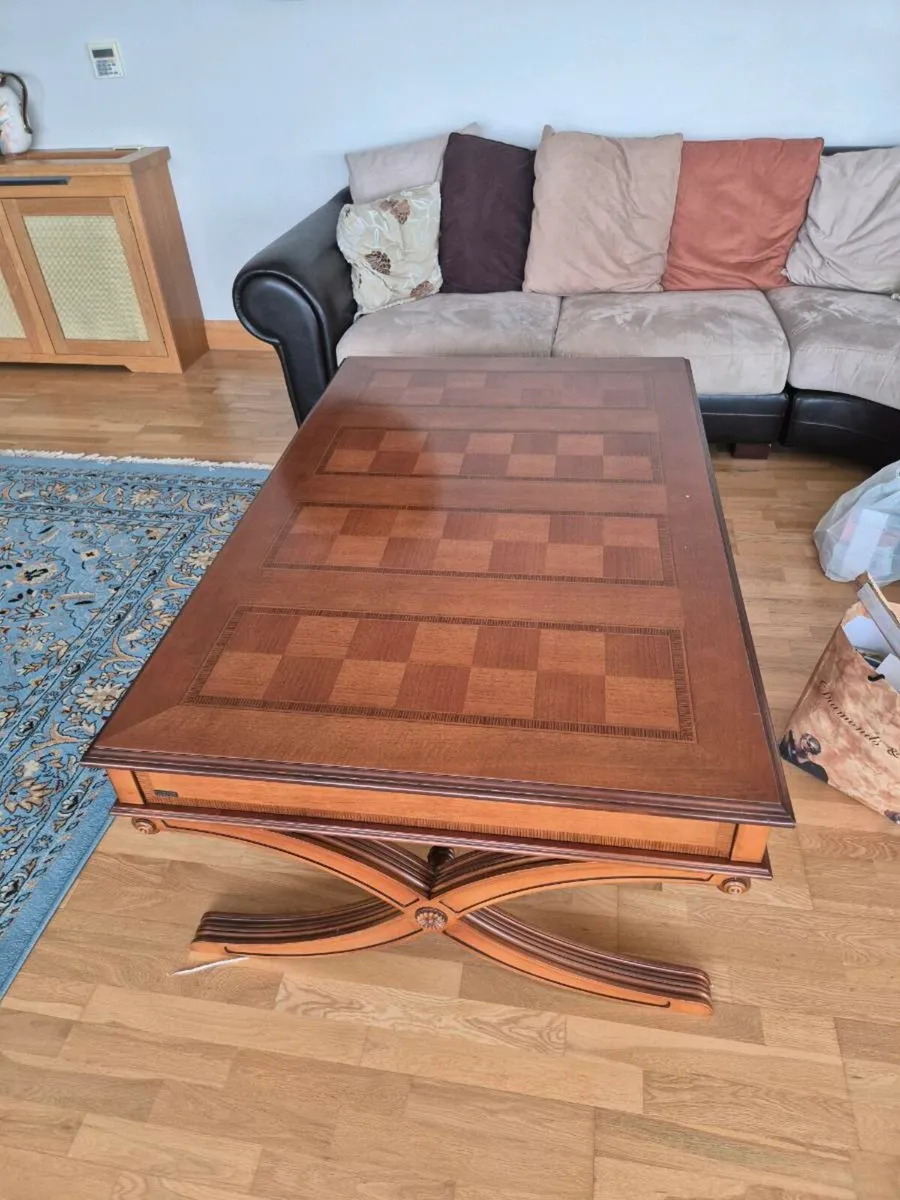 Large solid wood coffee table - Image 1
