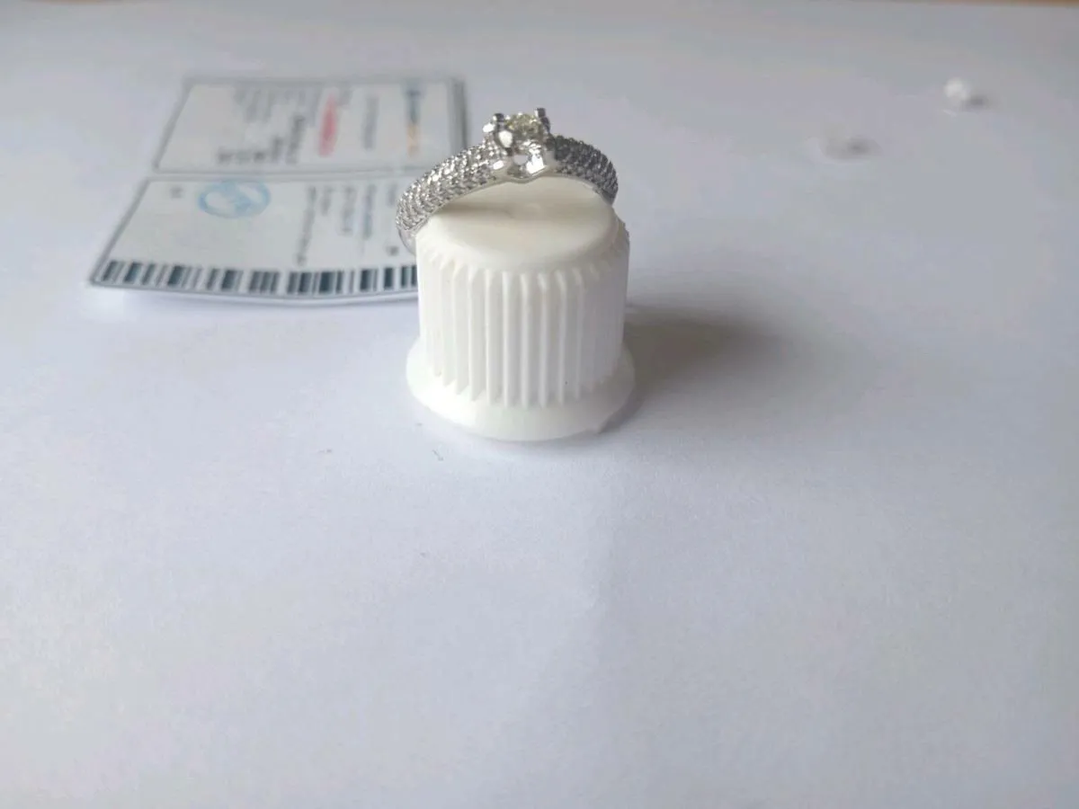 Gold Ring - Image 1