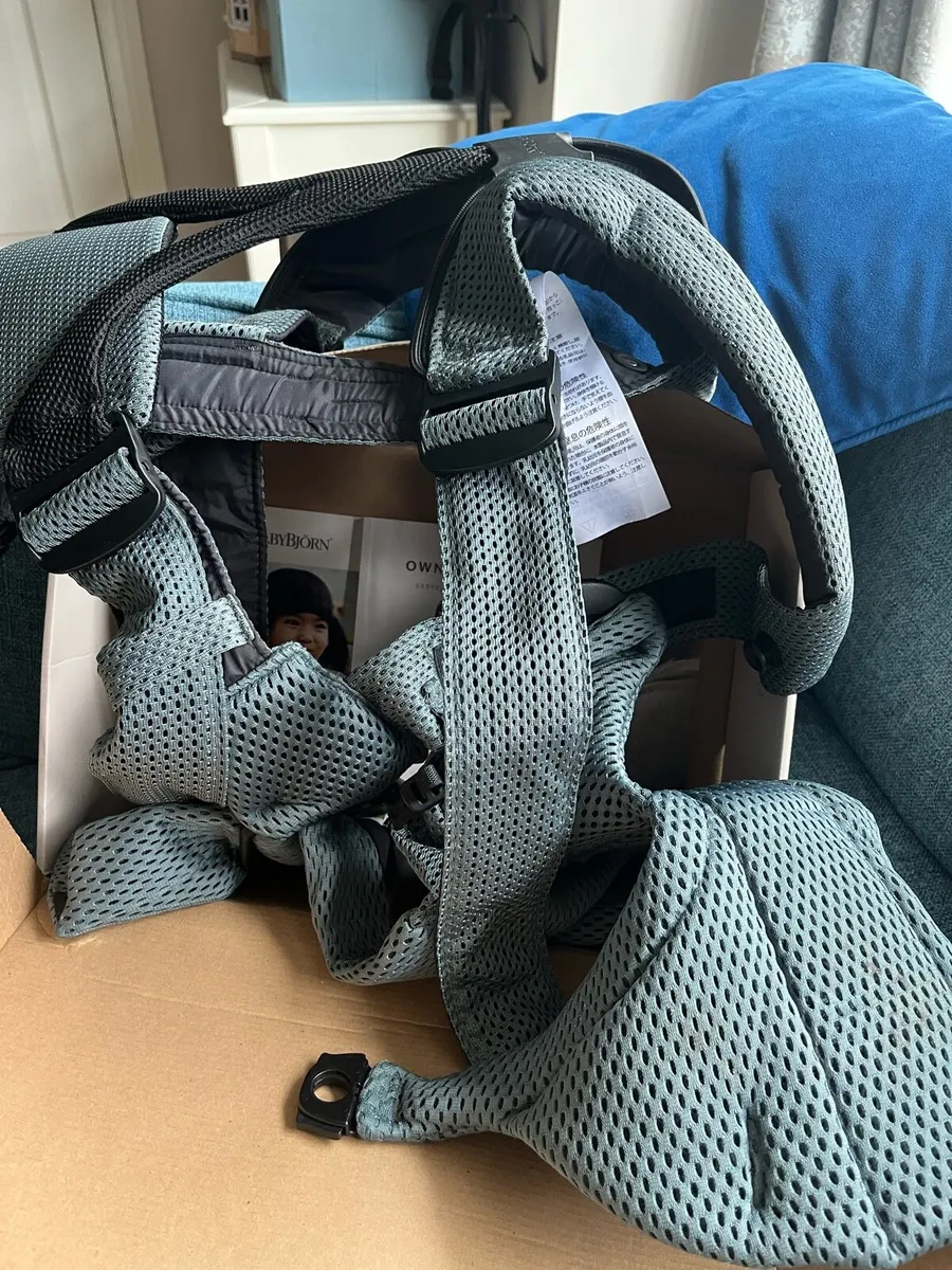 Baby Bjorn Baby Carrier - Image 4