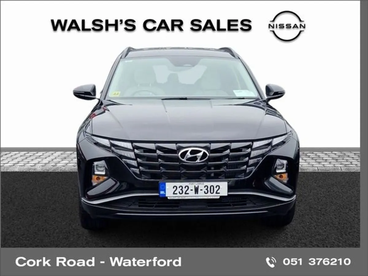 Hyundai Tucson Ix35 Executive 5DR - Image 2