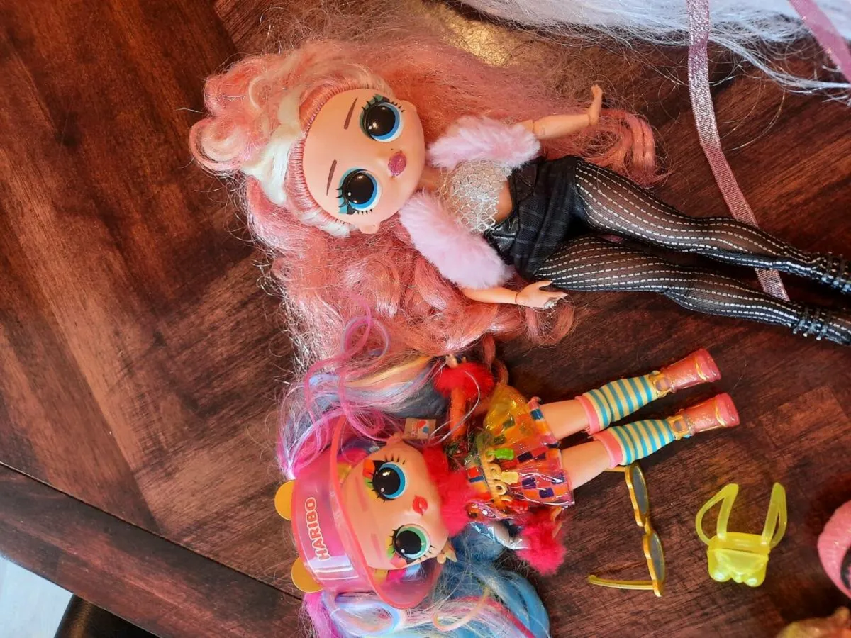 Set of L.O.L and Rainbow High Dolls - Image 1