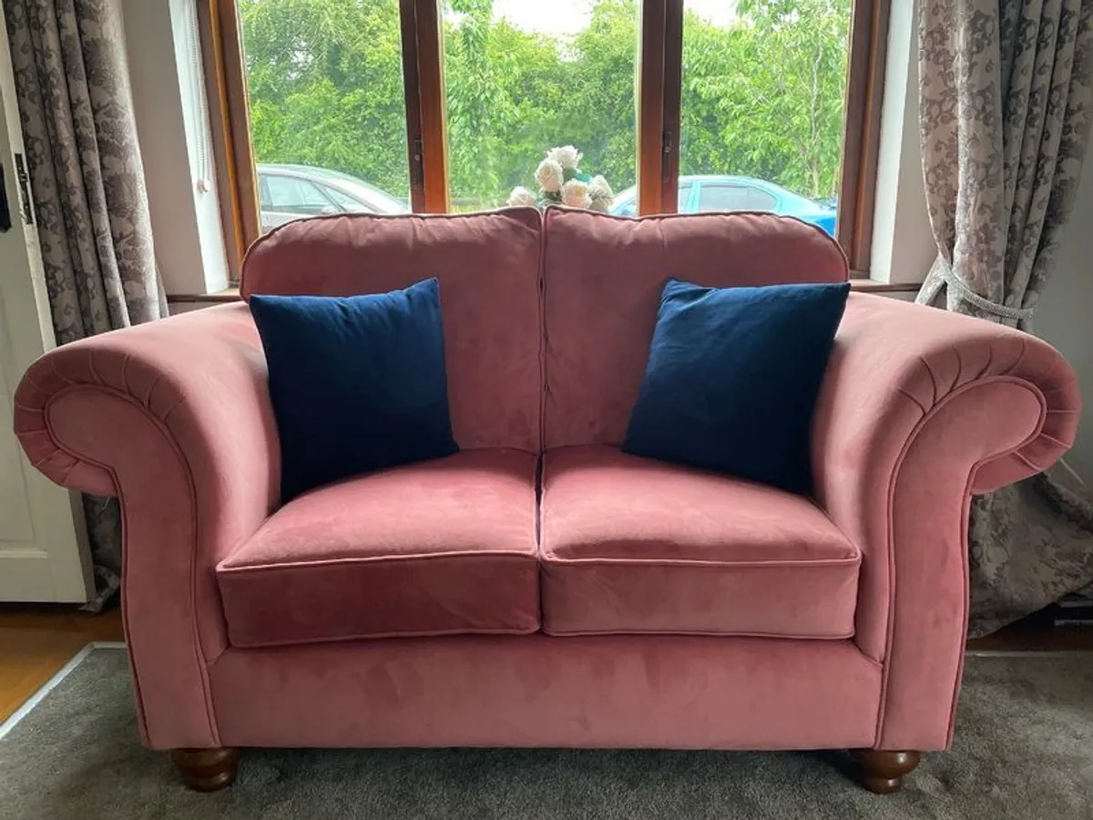 Stylish & comfortable 3 seater & 2 seater, plus deep button stool in navy velvet. - Image 2