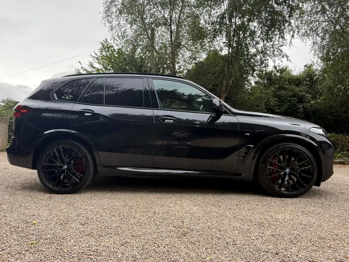 BMW X5 50E M Sport  huge Specification - Image 2