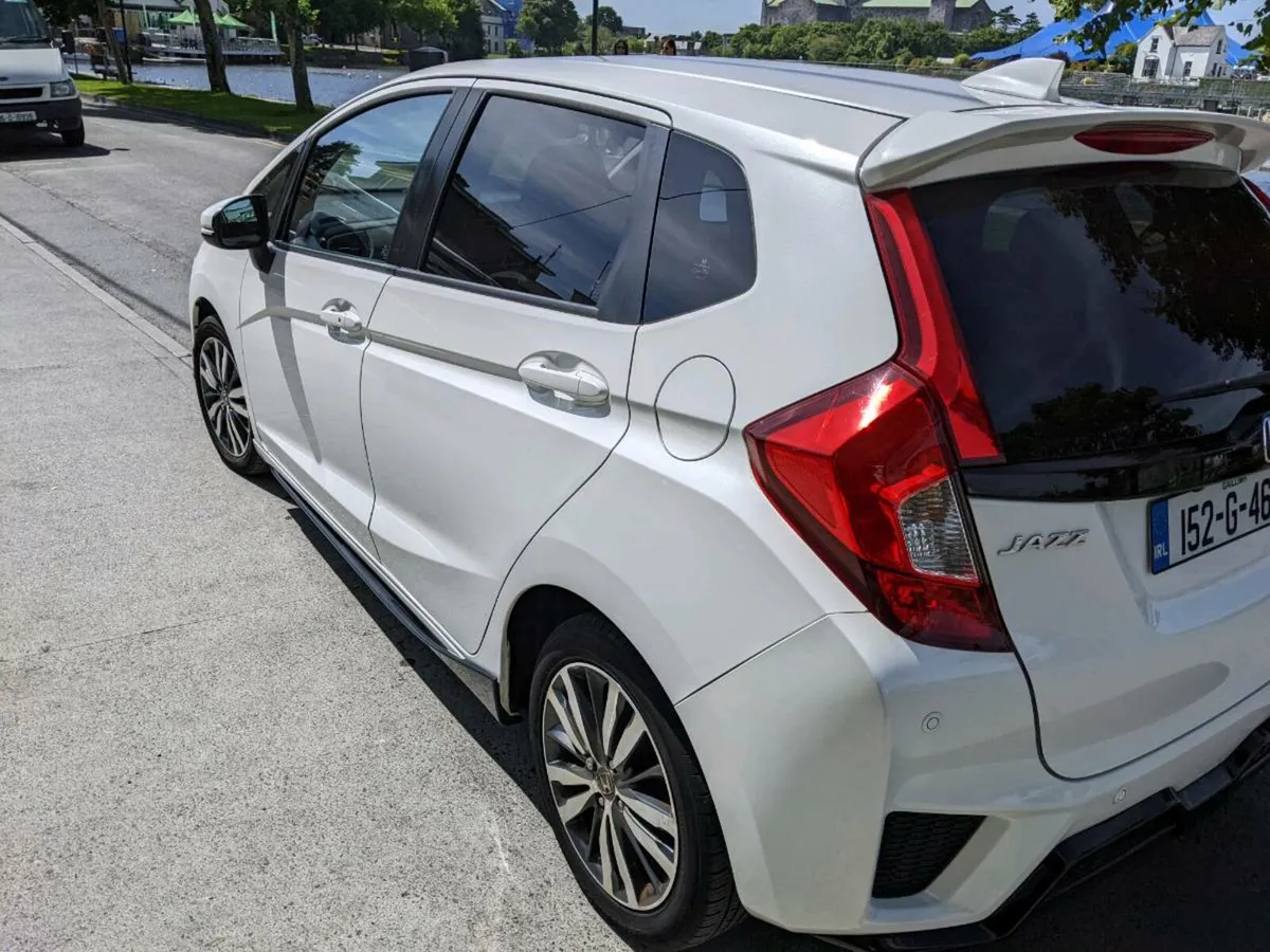 Immaculate Honda Jazz Executive 45,670mls - Image 2
