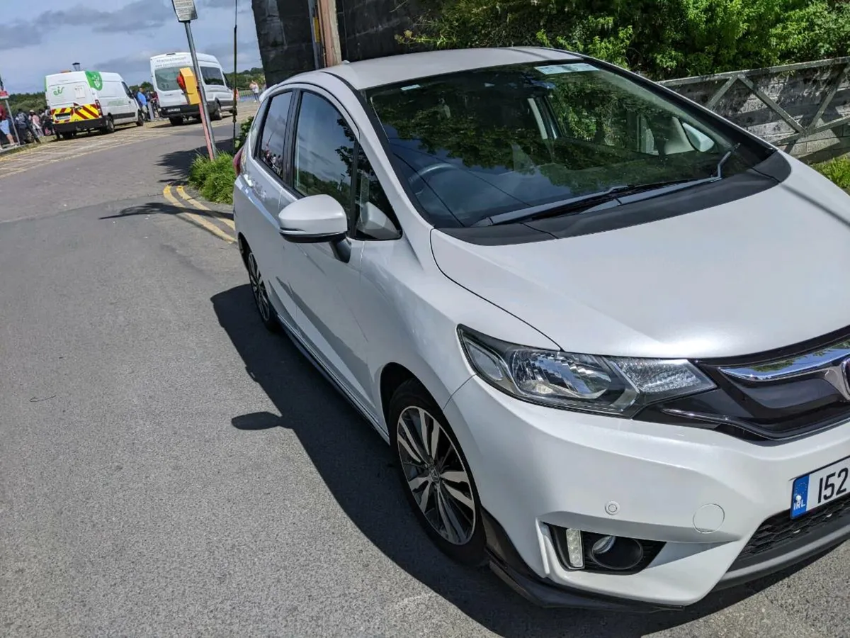Immaculate Honda Jazz Executive 45,670mls - Image 1