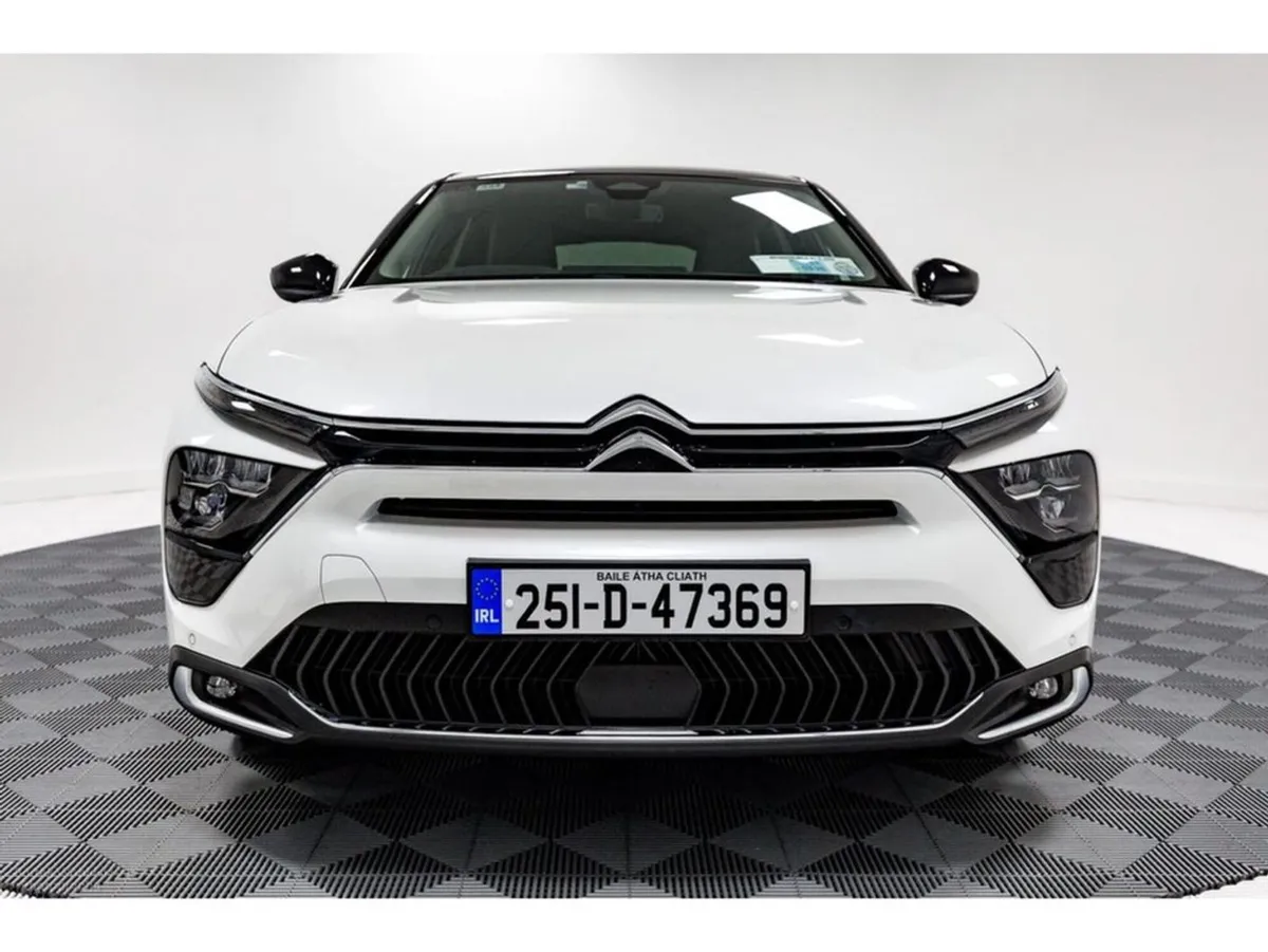 Citroen C5 X Flair 1.6 Phev Auto 225HP - Image 2