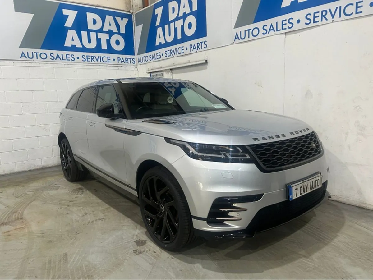 Land Rover Range Rover Velar Velar R-dynamic Pan - Image 1