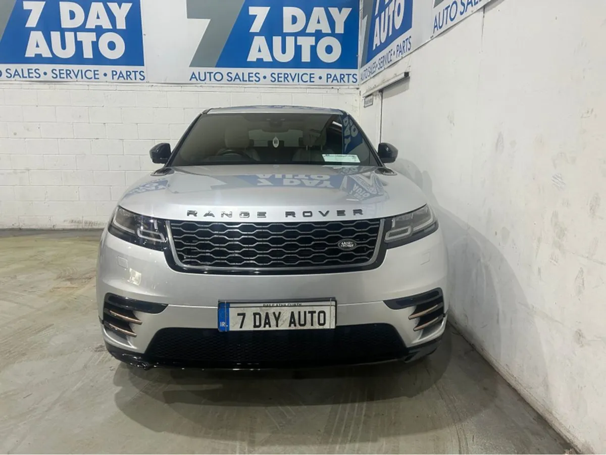 Land Rover Range Rover Velar Velar R-dynamic Pan - Image 2