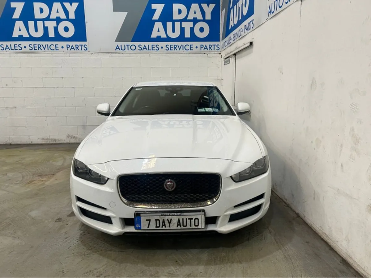 Jaguar XE 2.0 D SE 163PS 4DR Auto - Image 2