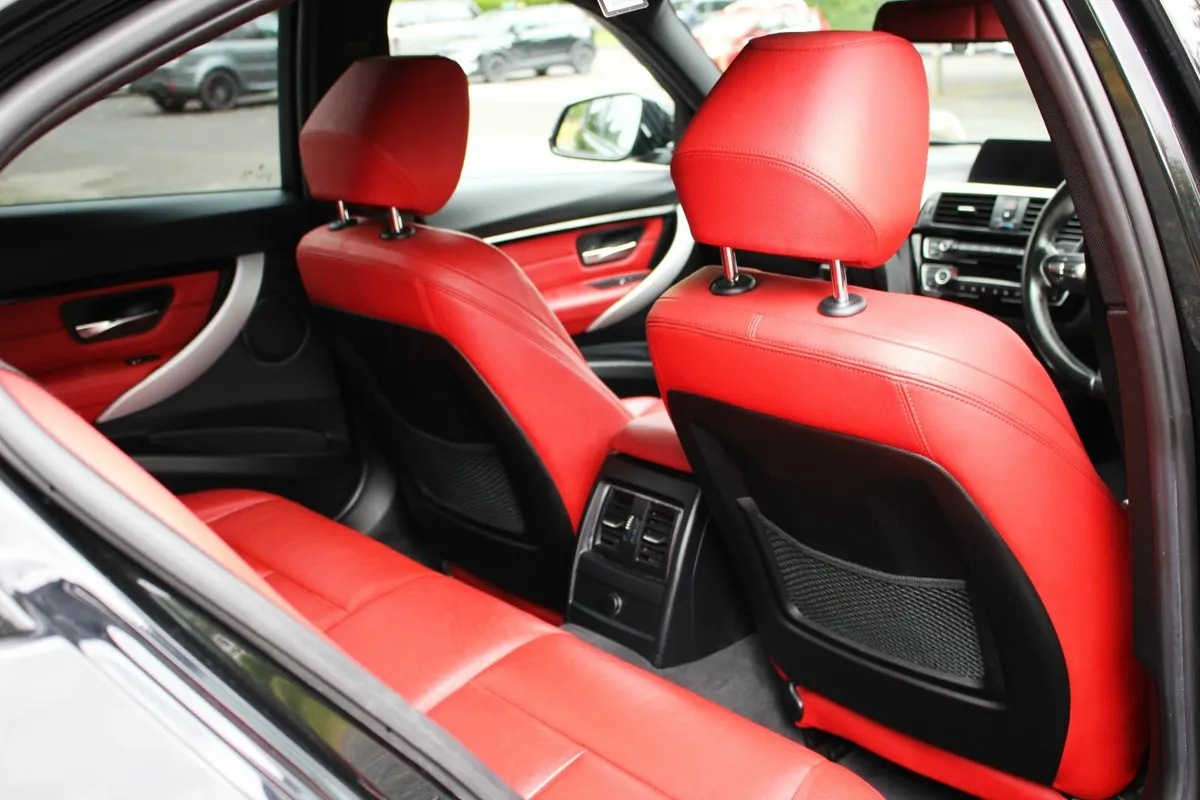 BMW 330E MSPORT PLUS/F.S.H./ONLY 76Kkm/RED LEATHER - Image 3