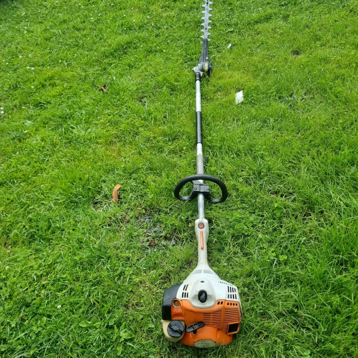 Stihl long reach hedge trimmer, hedge cutter - Image 1