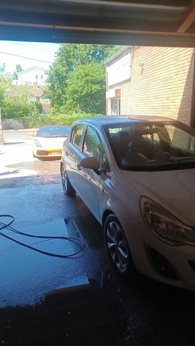 **Vauxhall Corsa 2013** - Image 2