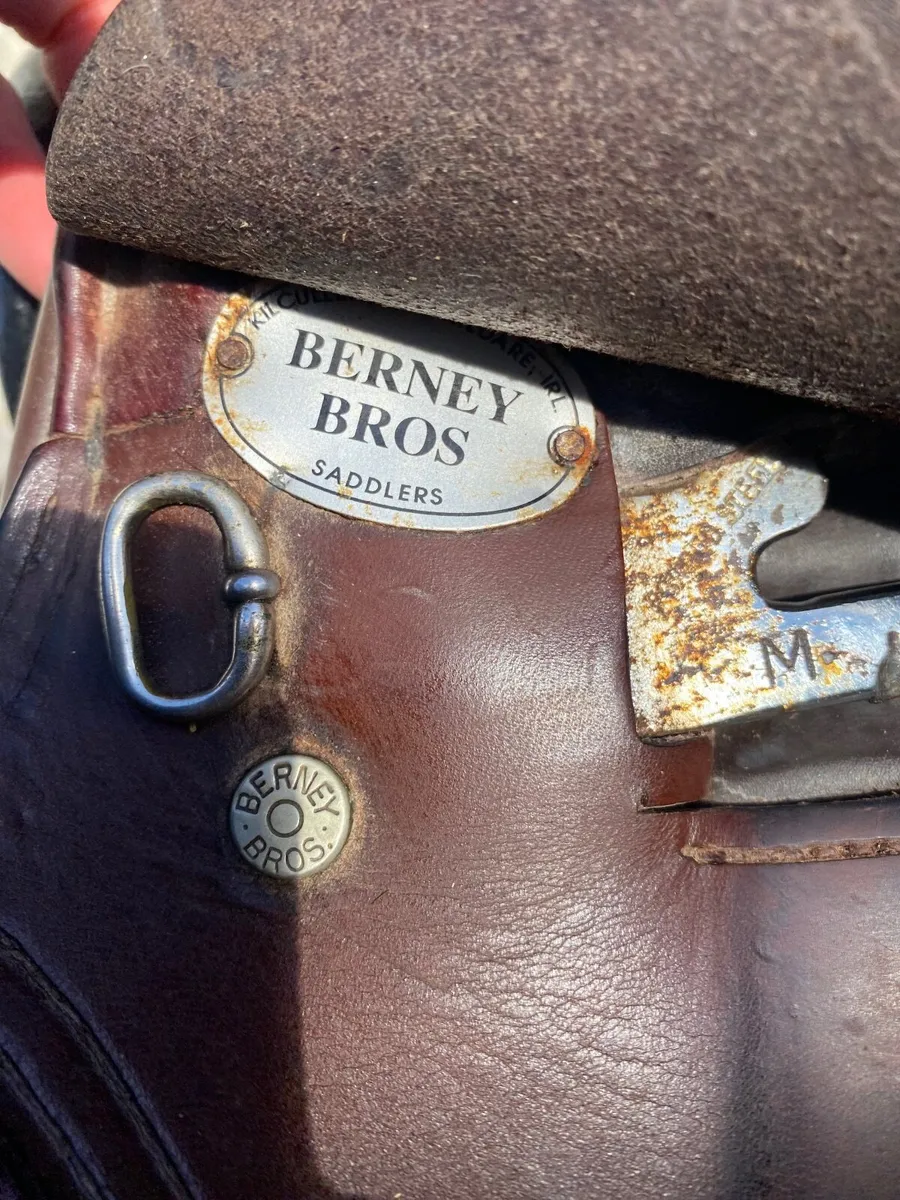 Berney brothers leather saddle - Image 1