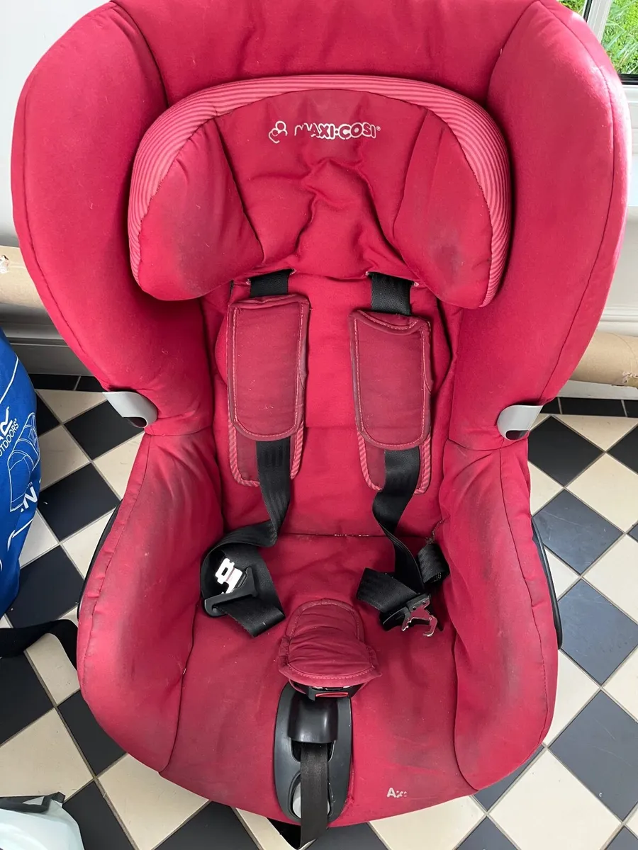 Car seat - Image 1