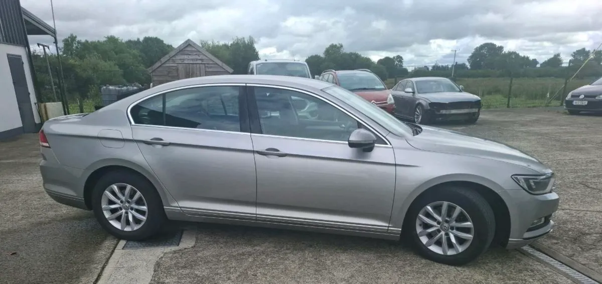 VOLKSWAGEN PASSAT 2.0 TDI DIESEL - Image 3