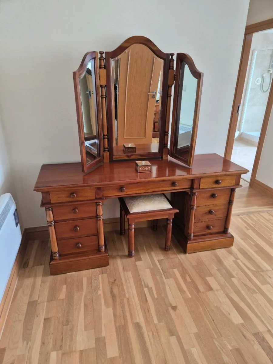 Mahogany vanity unit and stool