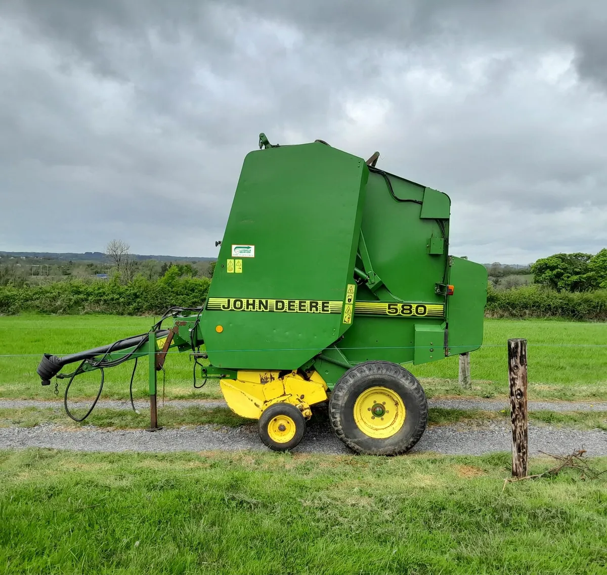 John Deere 580 - Image 1