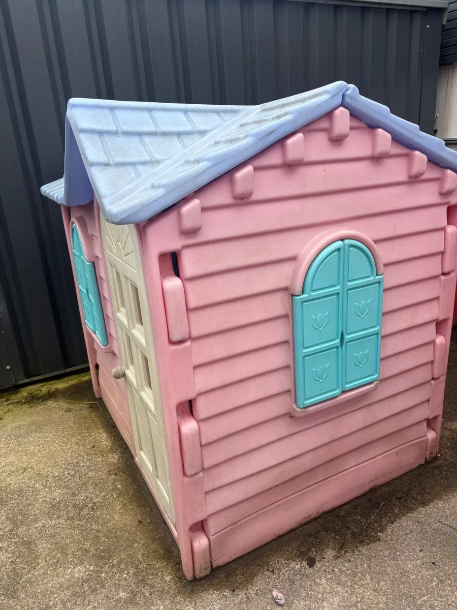 Little Tikes Playhouse - Image 2