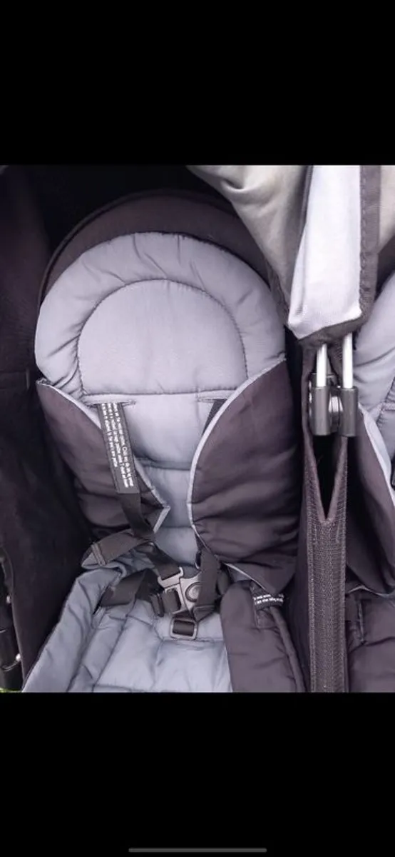 Out n about buggy double nipper v4 - Image 4
