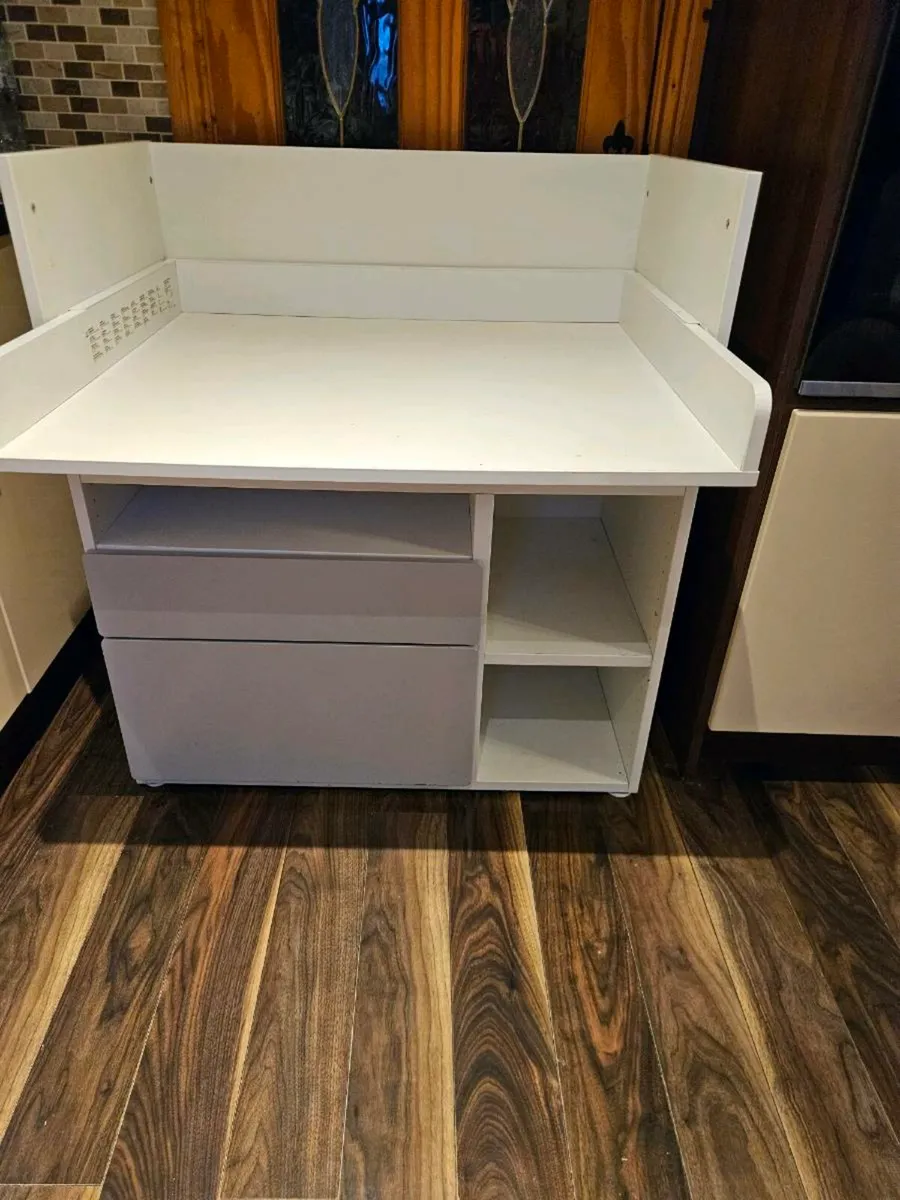 Ikea Smastad Changing table - Image 4