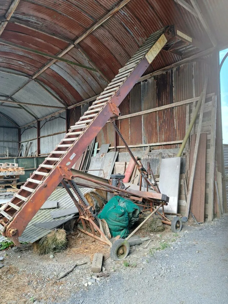 Bale Elevator