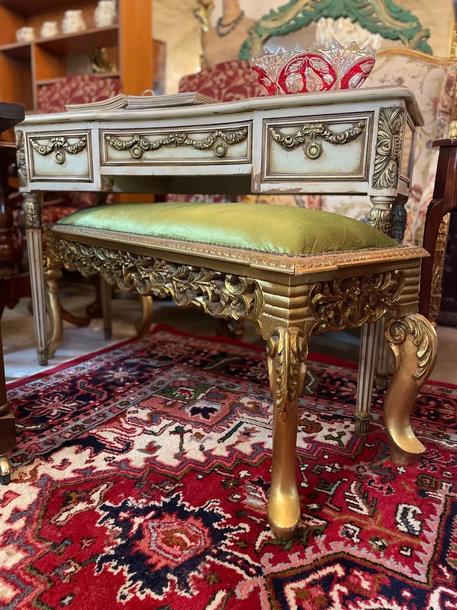 Vintage Dublin – Unique Finds on Capel Street - Image 1