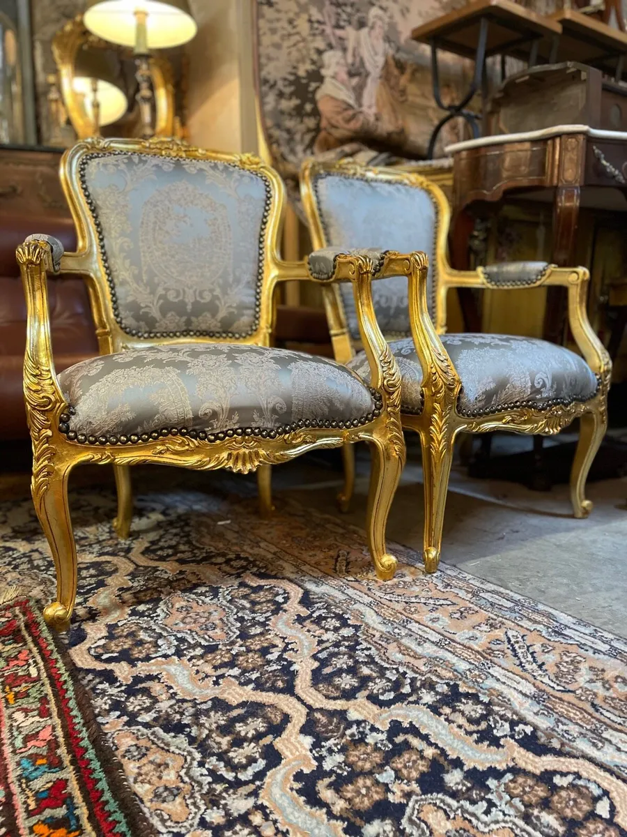 Vintage Dublin – Unique Finds on Capel Street - Image 2