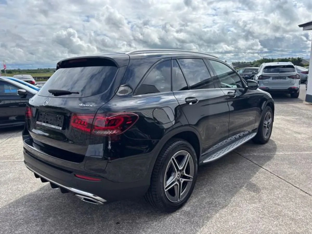 Mercedes-Benz GLC-Class GLC 300 E 4matic AMG Line - Image 4