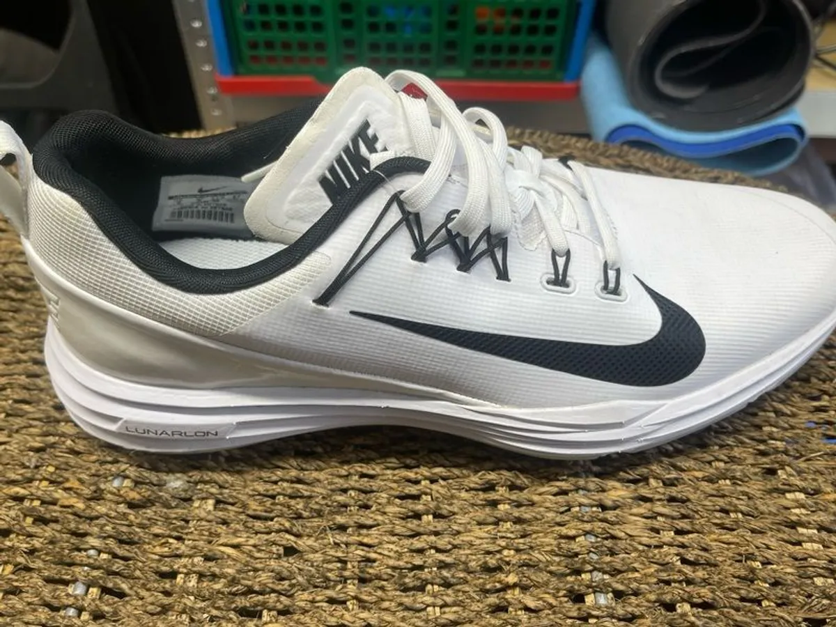 Nike Golf shoe - Image 4