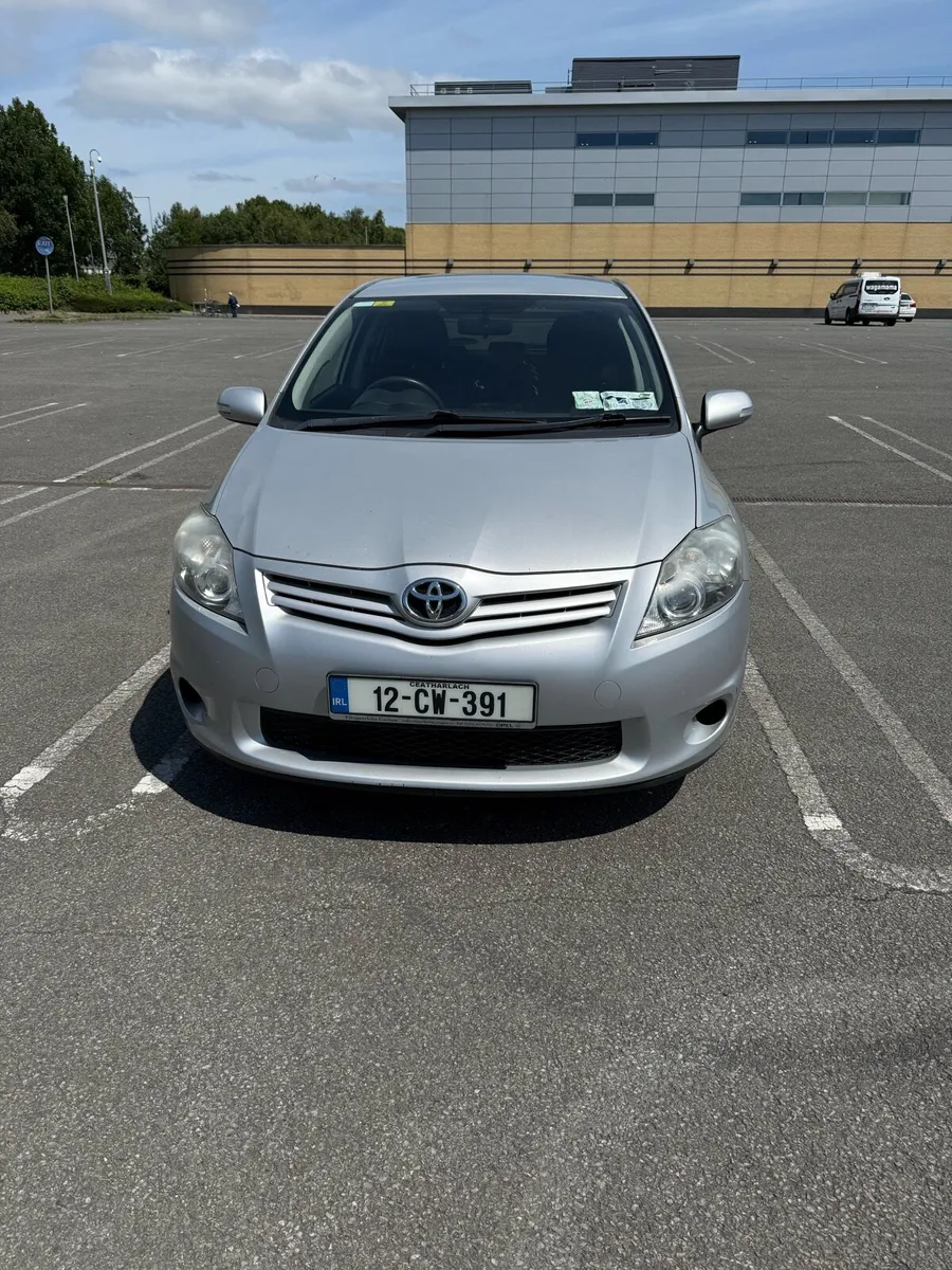 Toyota auris 2012 sport - Image 1