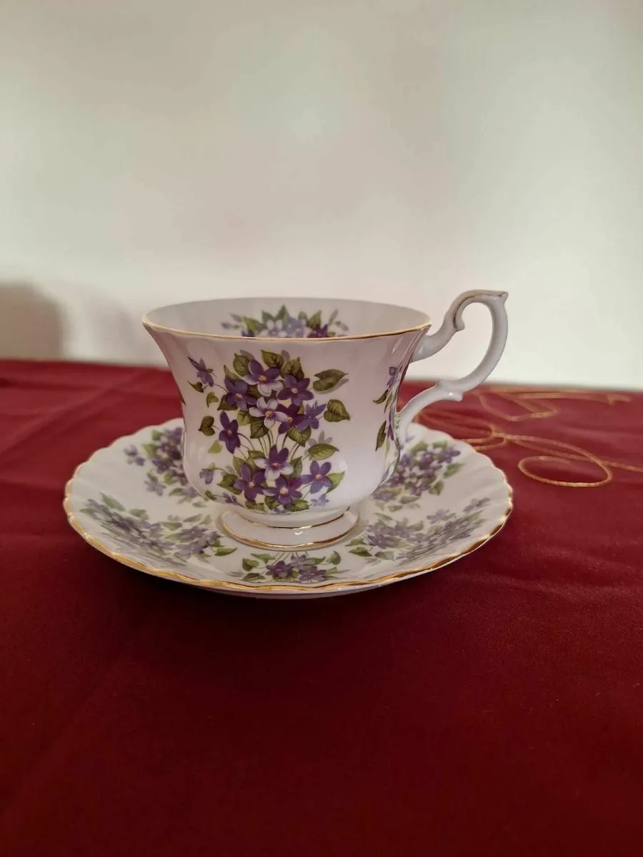 Royal Albert Bone China Tea Set - Image 3