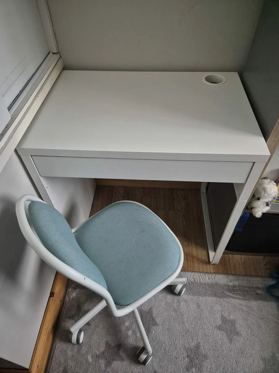 Ikea Micke desk with Orfjall Swivel Chair - Image 2
