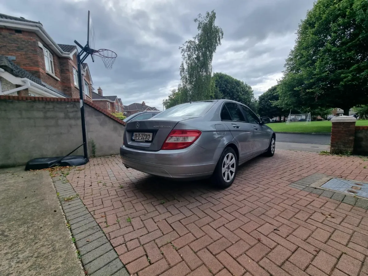 Mercedes-Benz C-Class 2008 - Image 3