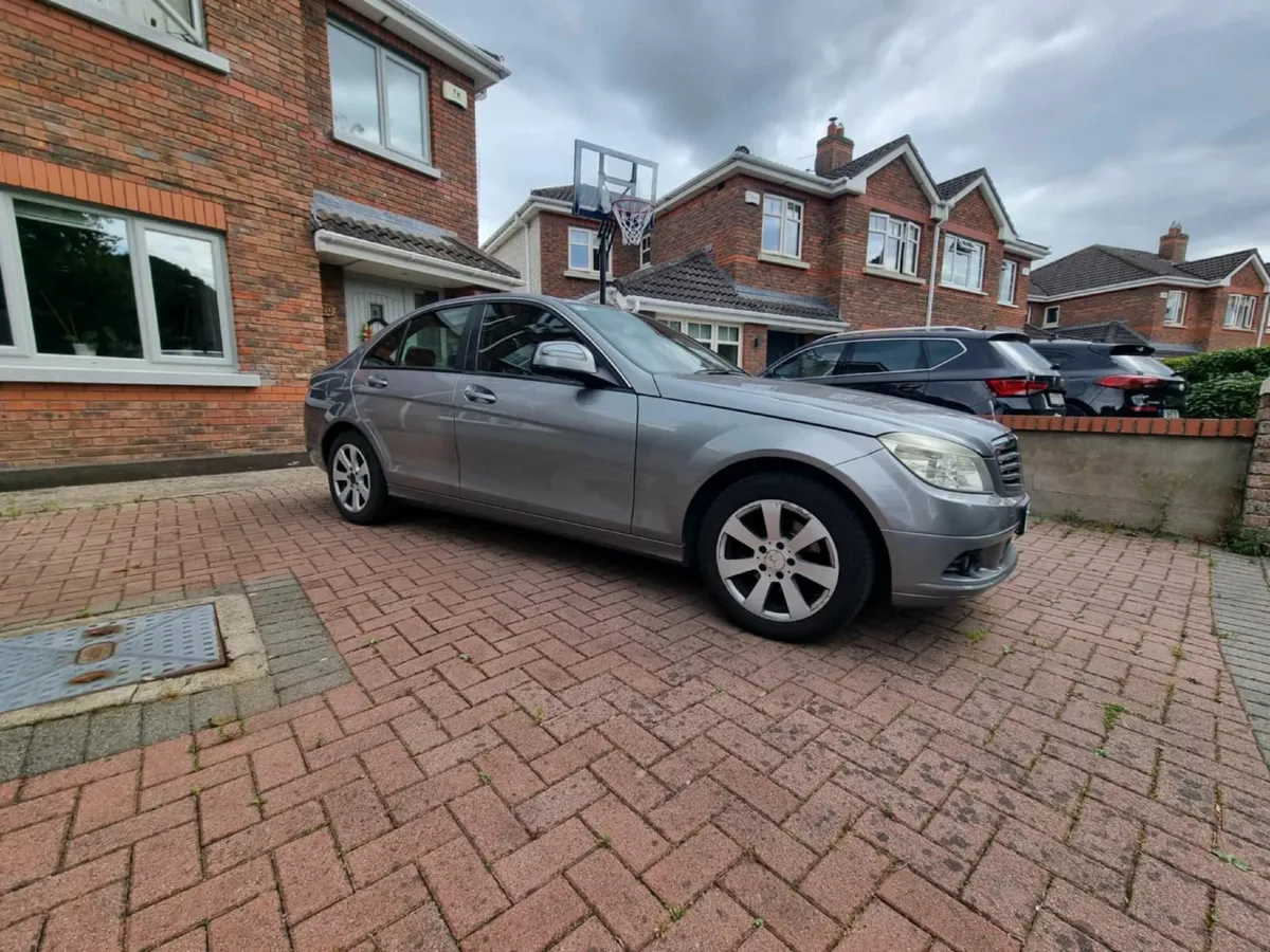 Mercedes-Benz C-Class 2008 - Image 4