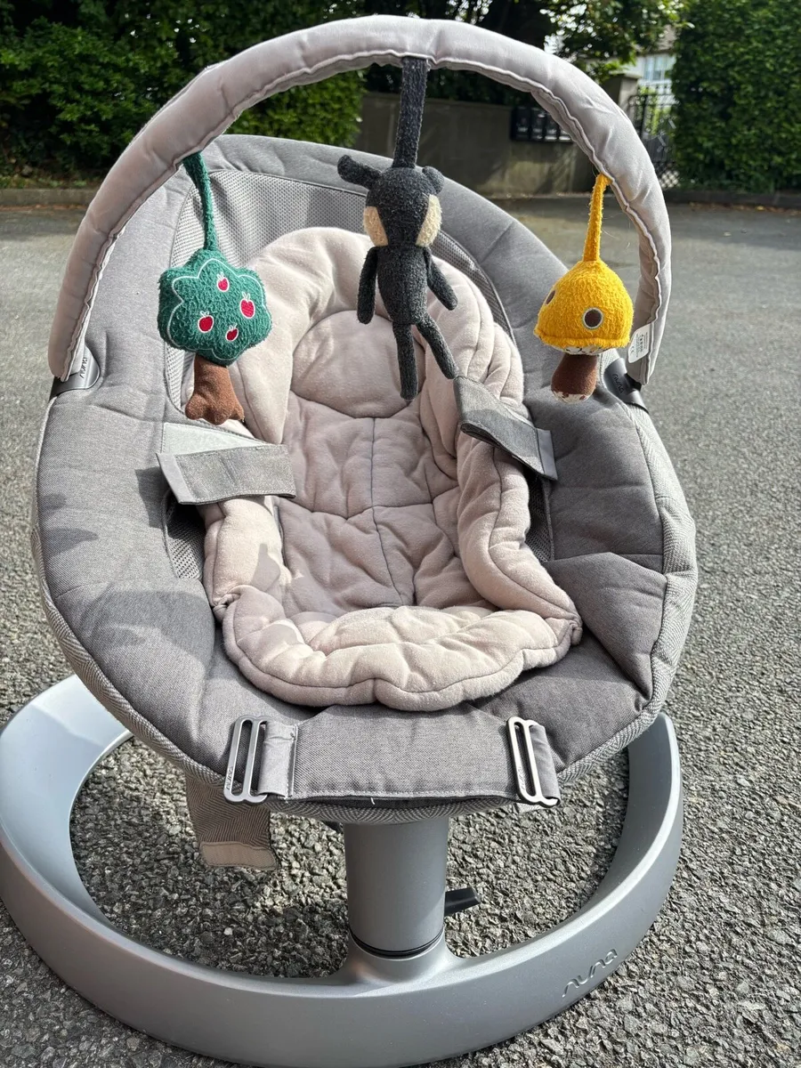 Nuna leaf rocking chair - Image 3