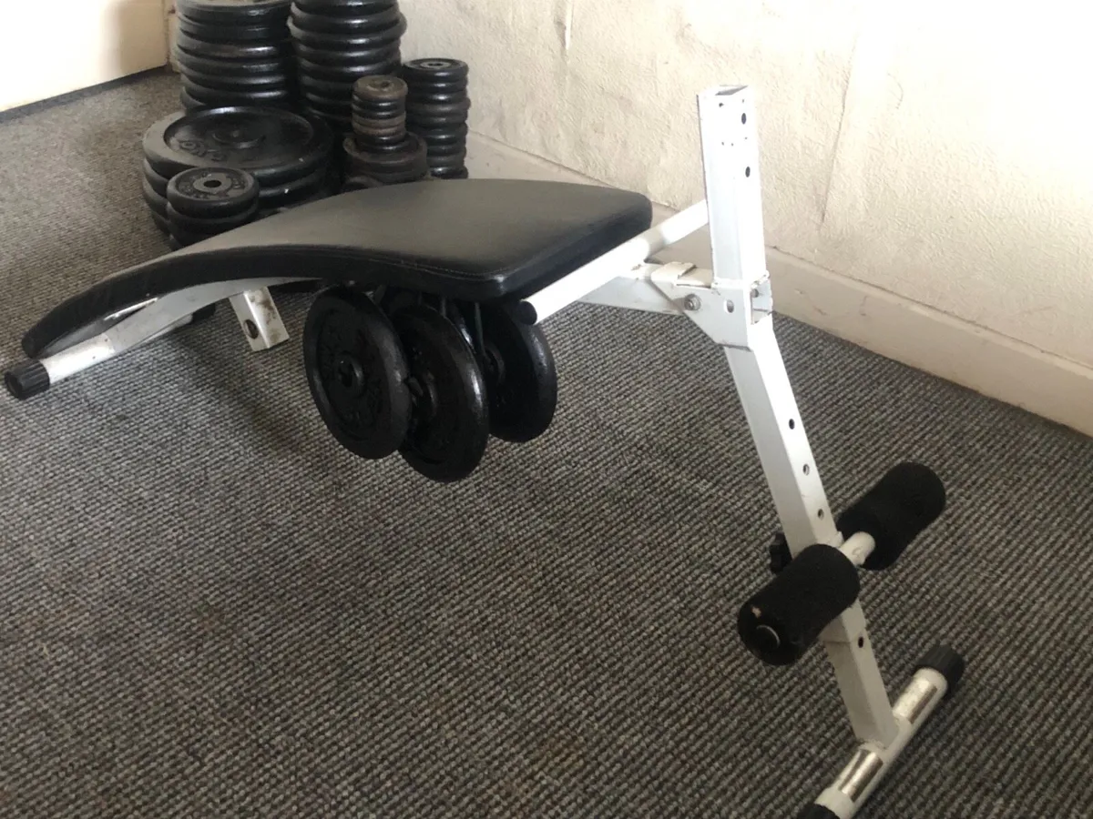 FULL HOME GYM,SQUAT RACK,WEIGHTS….. - Image 4