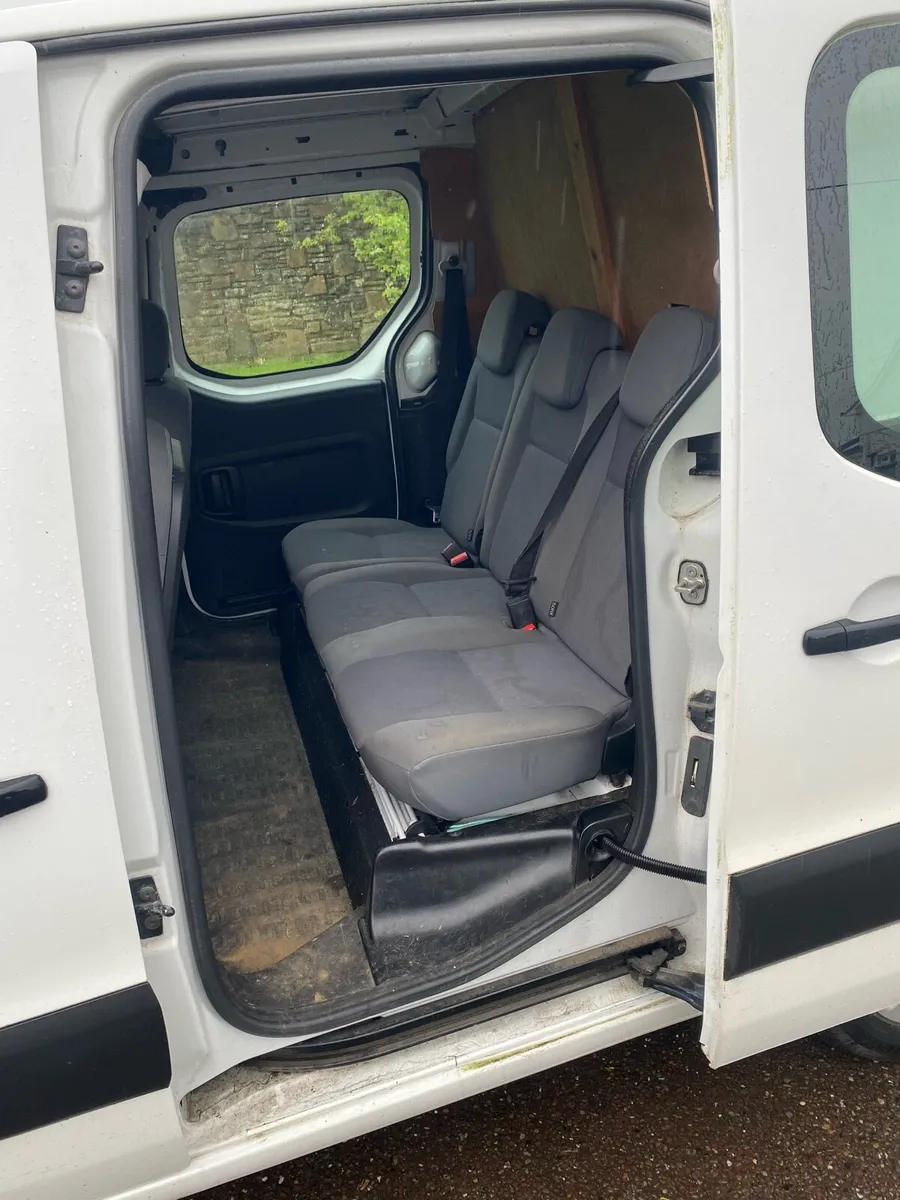 Peugeot partner crew cab van - Image 2