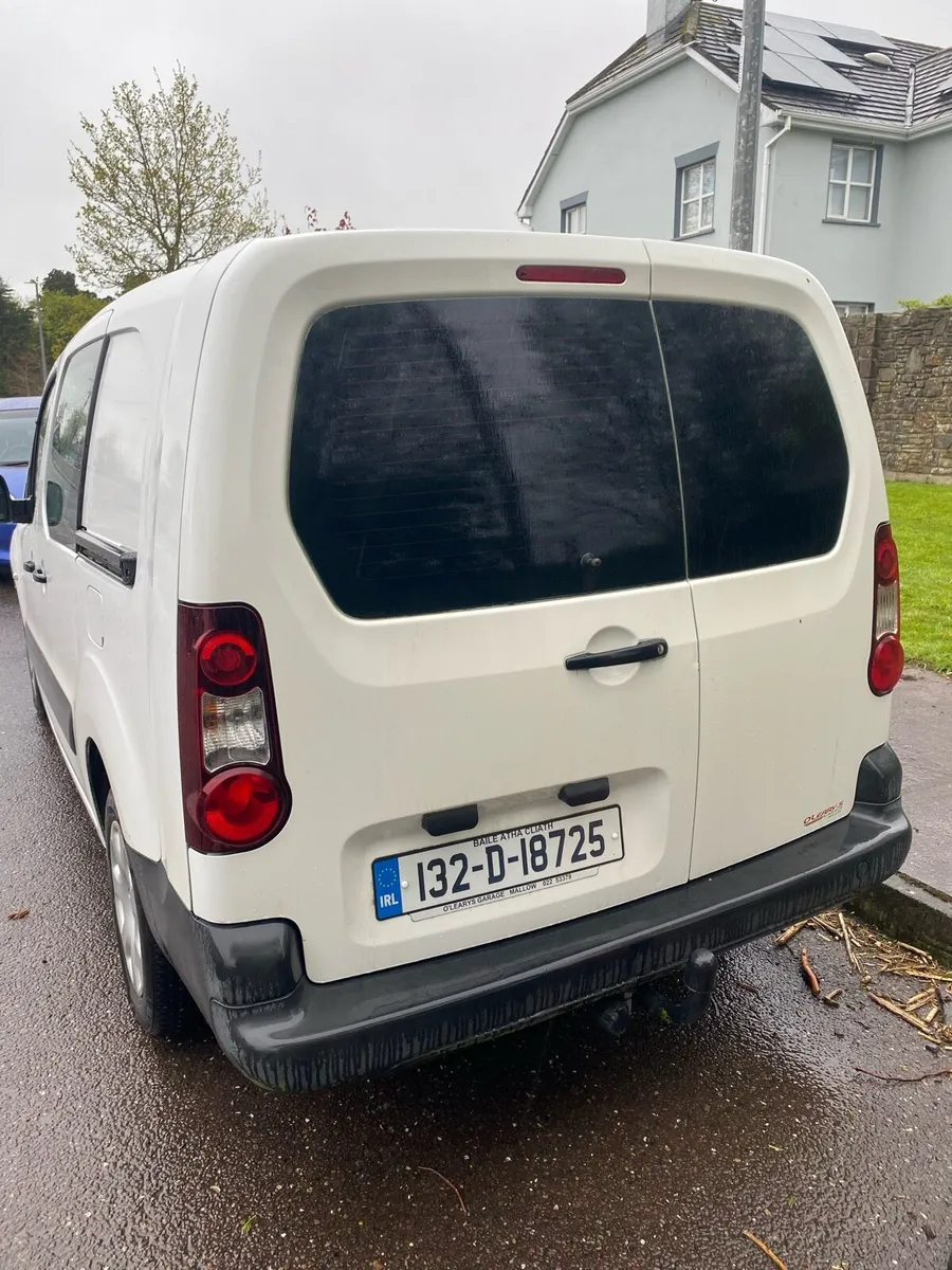 Peugeot partner crew cab van - Image 3