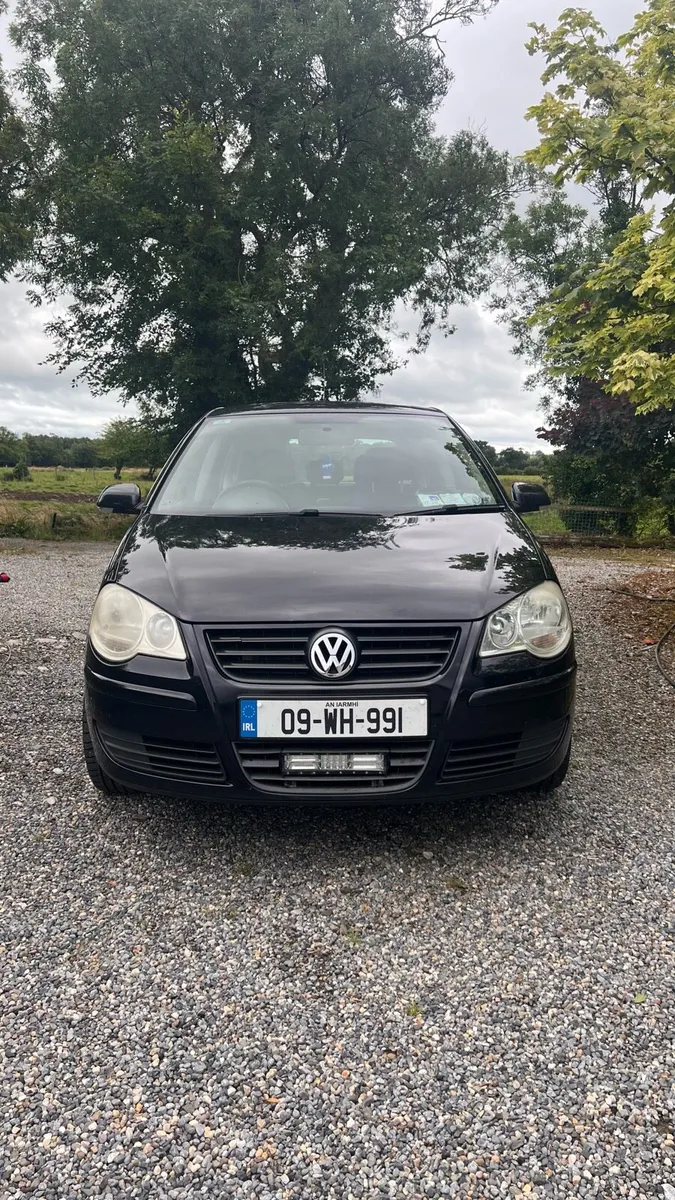 Volkswagen Polo 2009 - Image 2