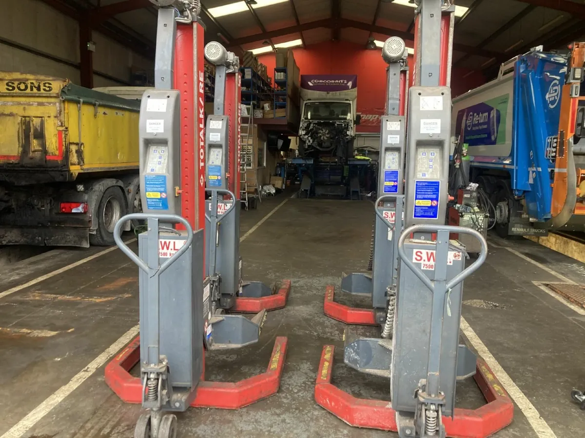 Garage Equipment - Image 2