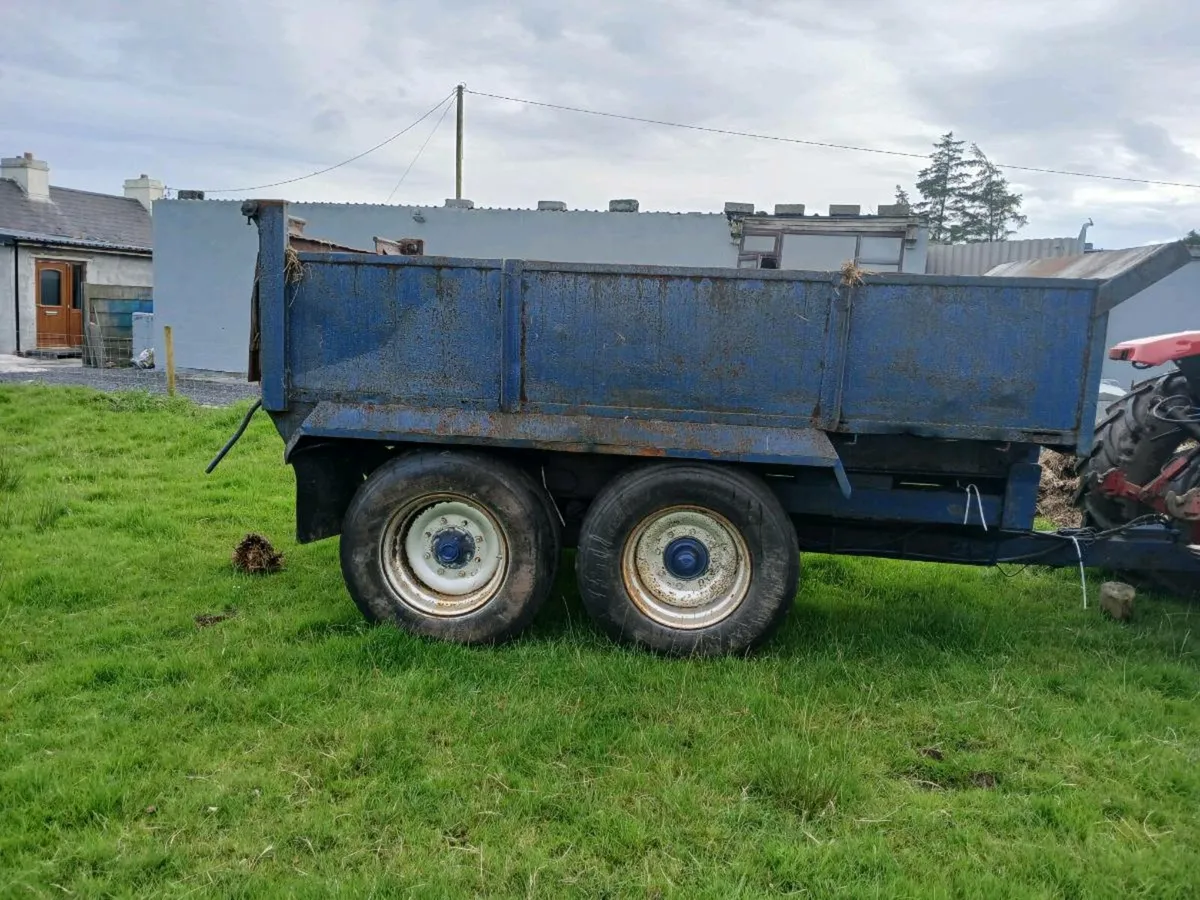 Dump trailer - Image 1
