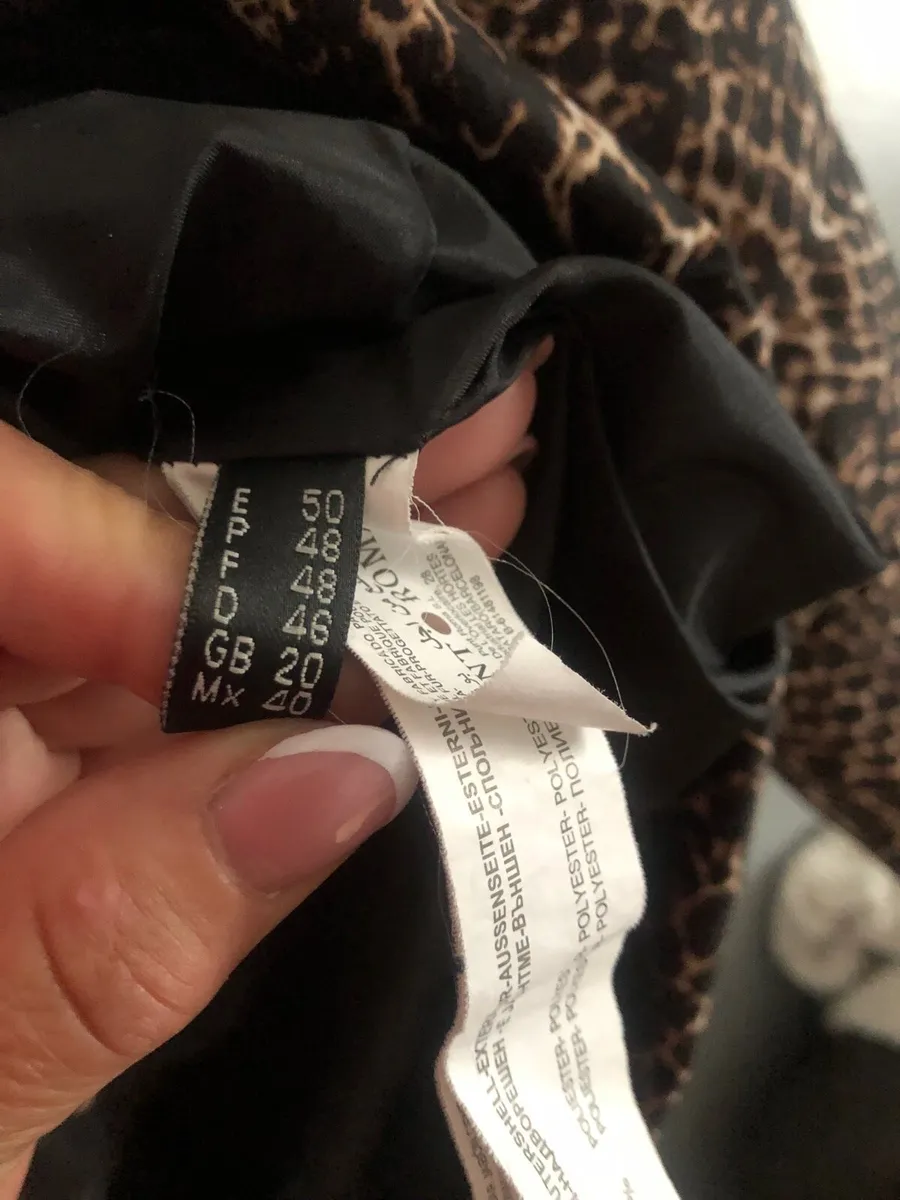 Ladies jacket size 20 €20 - Image 2