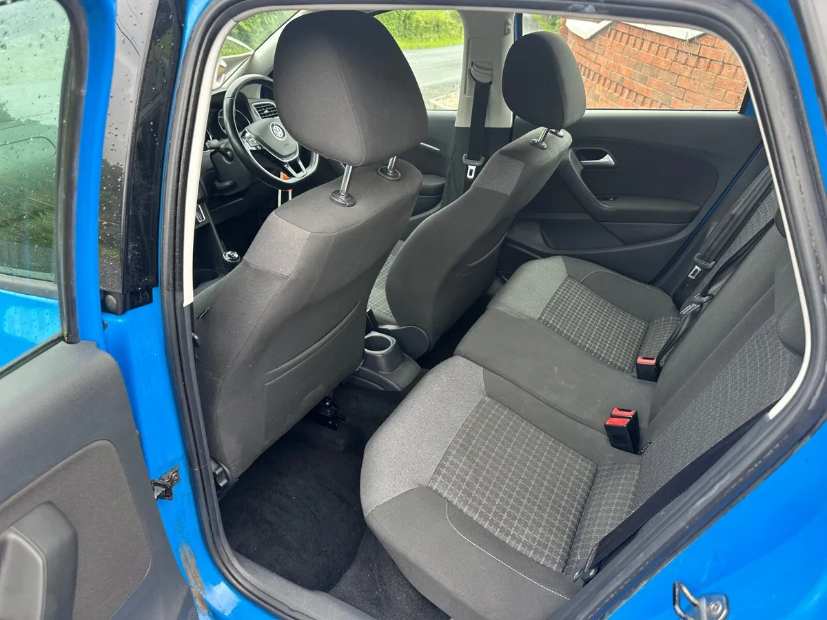 2015 Volkswagen Polo  Damage Repairable - Image 4