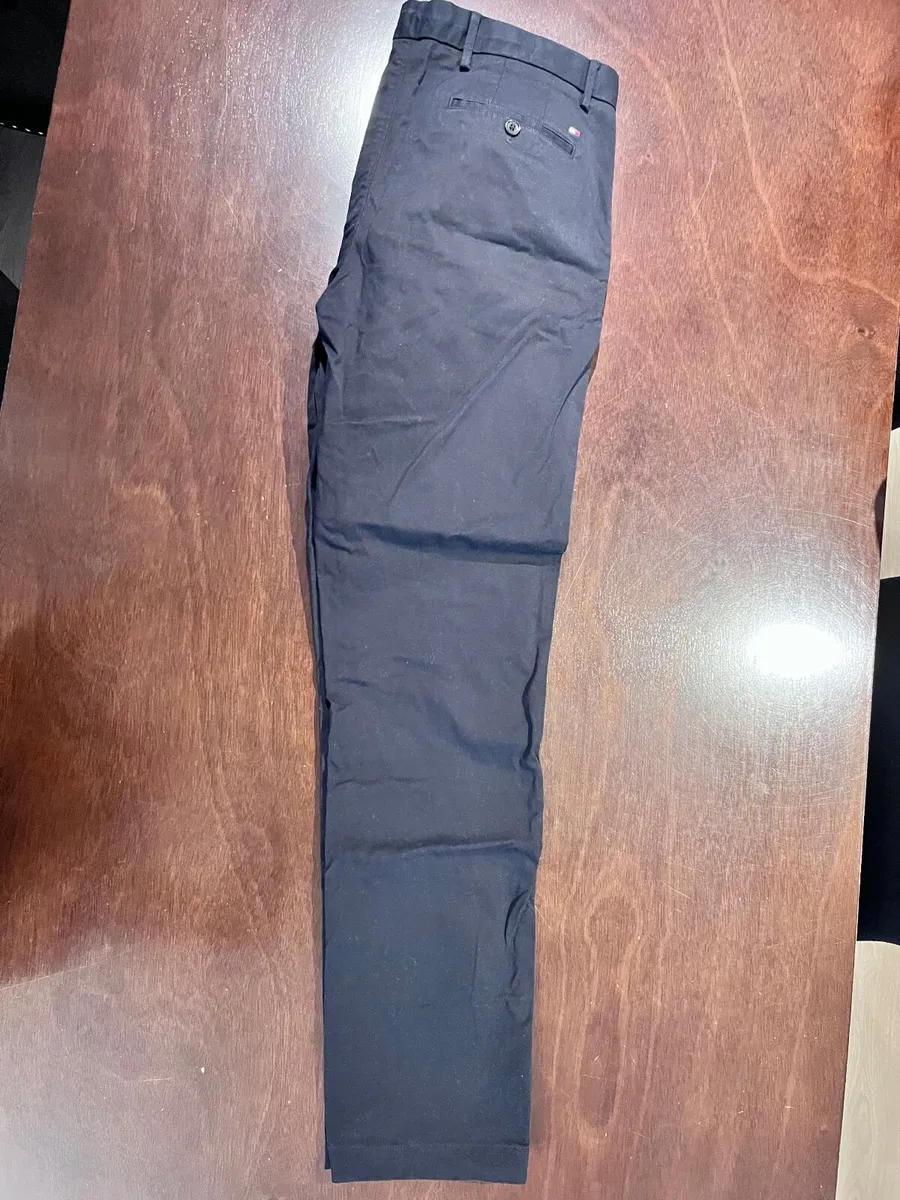 Tommy Hilfiger - Brand new jeans and chinos - Image 2