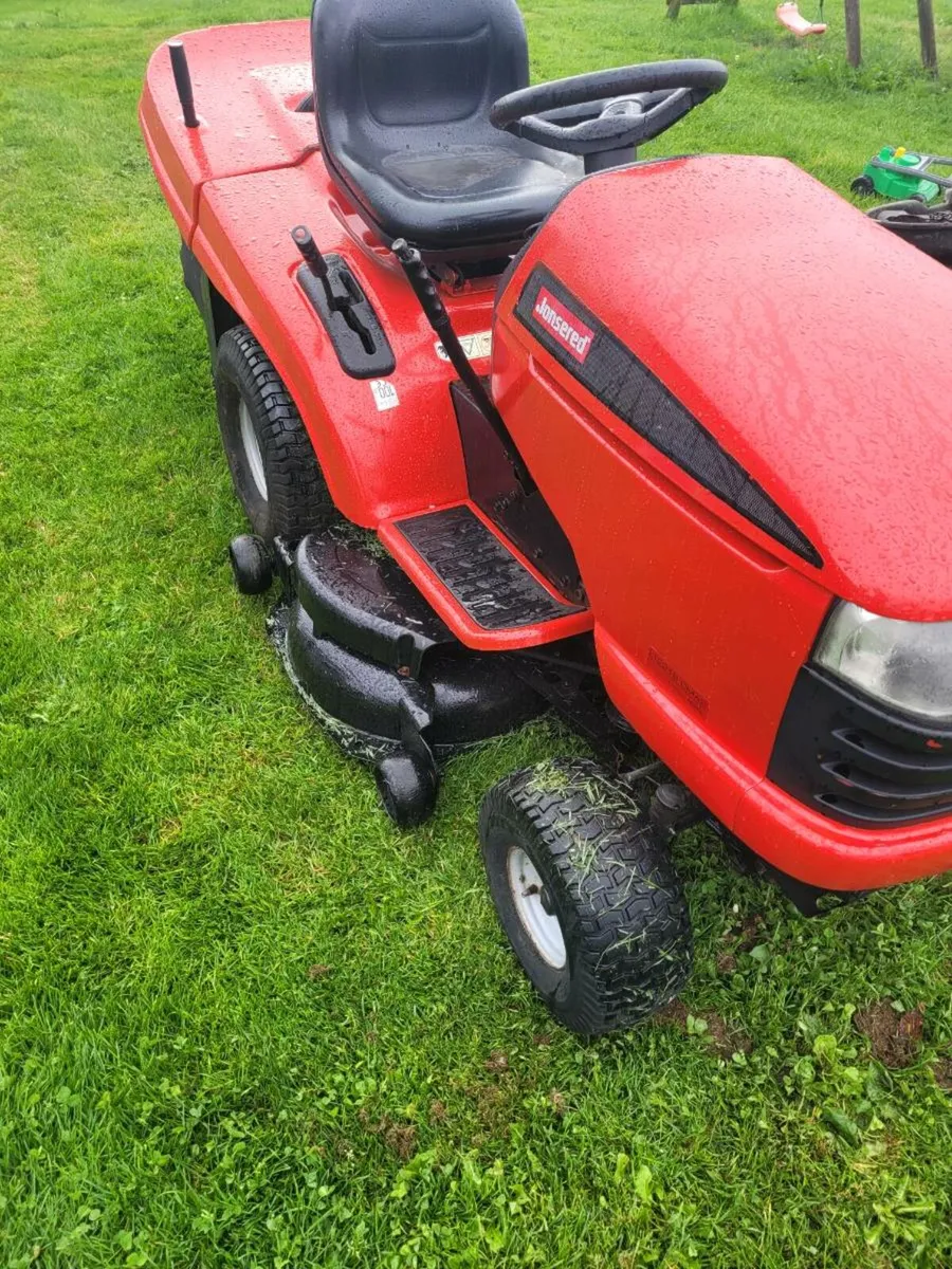 Jonsered ride on mower - Image 2